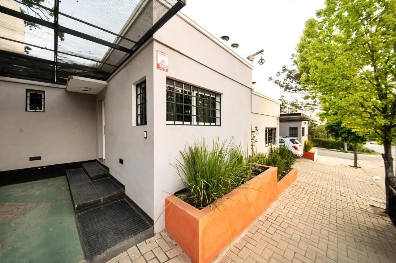 Maktub Departamentos Y Habitaciones Alta Gracia Exterior foto